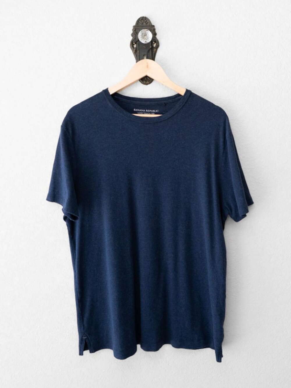Banana Republic Luxe Touch Tee Mens L Navy Blue 100% Cotton Crew Neck Shirt